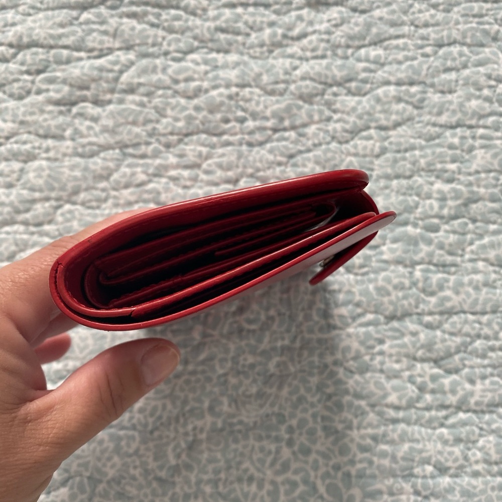 Beautiful Red Wallet - Picture 7 of 8
